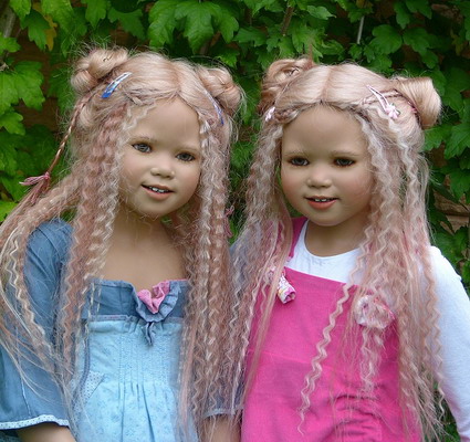 Merete twins