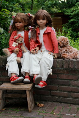 Sina with Sarit and Fina with Foppe